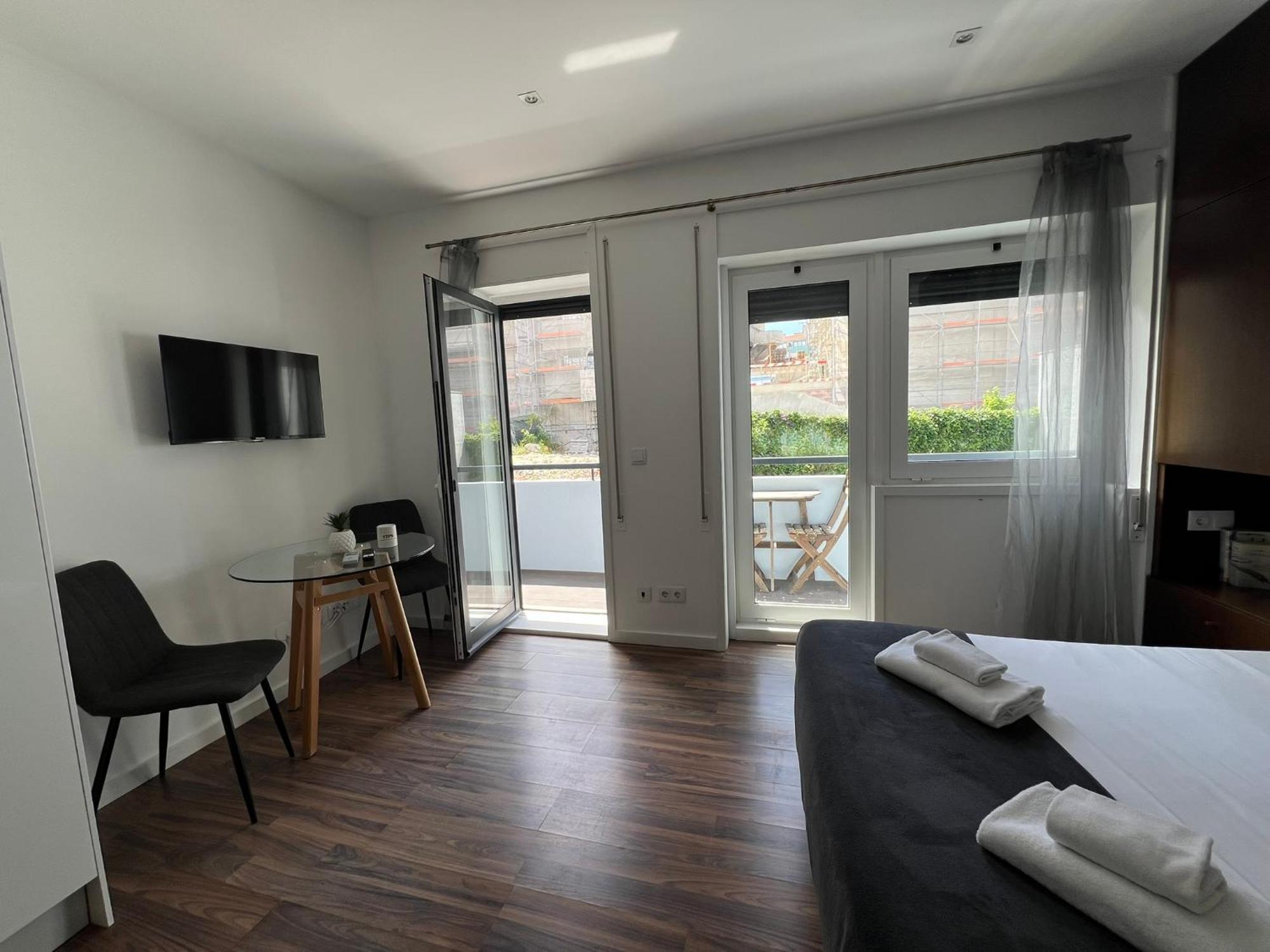 Almada Studios&Suites OOporto Exterior foto