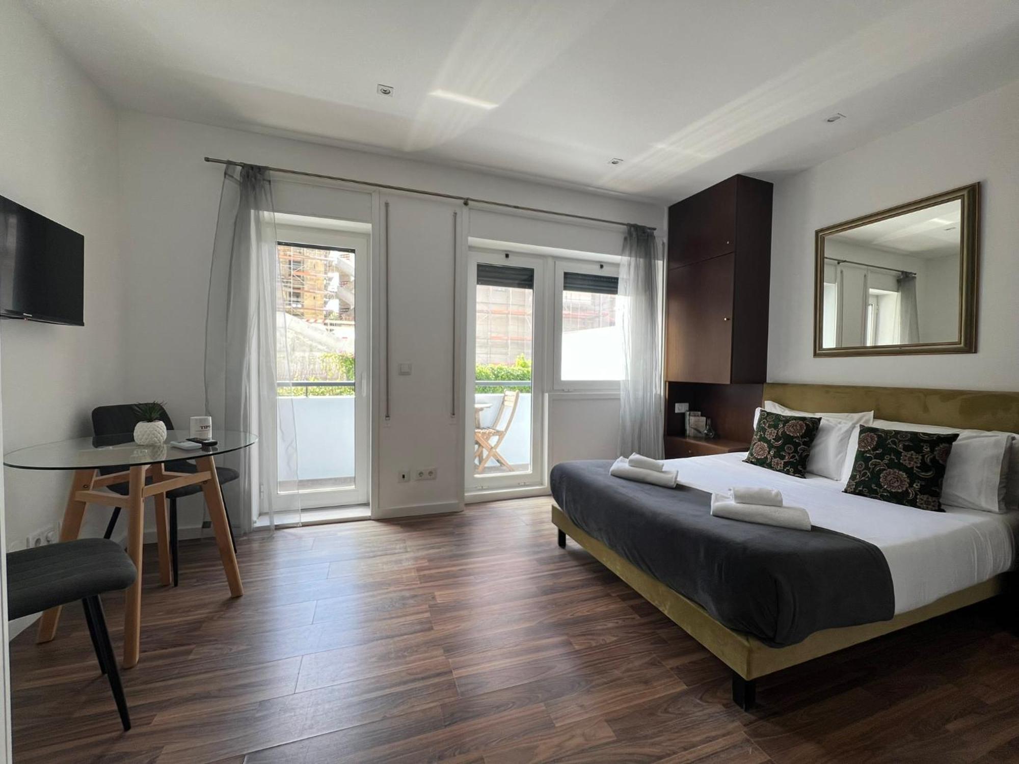 Almada Studios&Suites OOporto Exterior foto